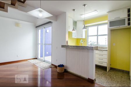 Sala de apartamento para alugar com 1 quarto, 60m² em Cambuí, Campinas