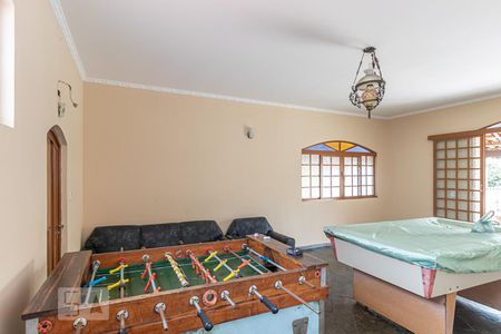 Sala de Jogos de casa à venda com 3 quartos, 300m² em Vila Campanela, São Paulo