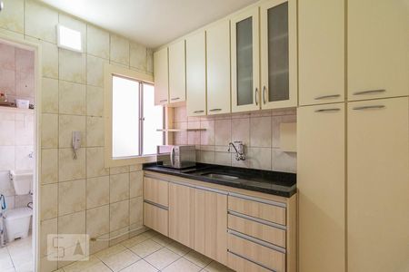 Cozinha de apartamento à venda com 2 quartos, 52m² em Vila Camilópolis, Santo André