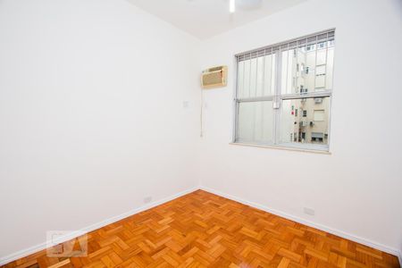 Quarto 1 de apartamento para alugar com 2 quartos, 55m² em Flamengo, Rio de Janeiro