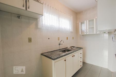 Cozinha de kitnet/studio para alugar com 1 quarto, 48m² em Centro, Campinas