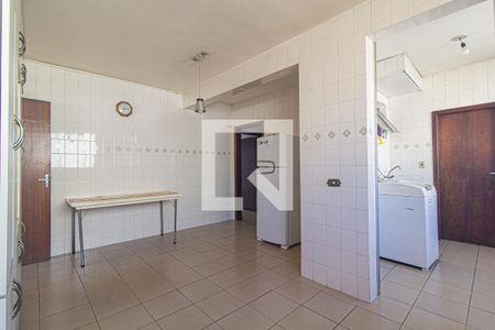 Cozinha de apartamento para alugar com 3 quartos, 171m² em Mercês, Curitiba