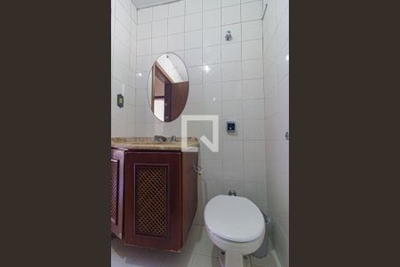 Apartamento para alugar com 171m², 3 quartos e 2 vagas Apartamento para alugar com 171m², 3 quartos e 2 vagasBanheiro Social