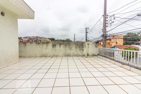 Varanda de casa à venda com 4 quartos, 133m² em Jardim Sarah, São Paulo