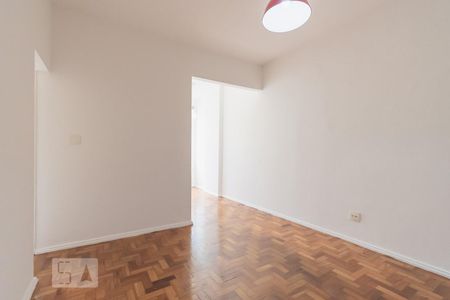 Sala de apartamento para alugar com 1 quarto, 45m² em Catete, Rio de Janeiro