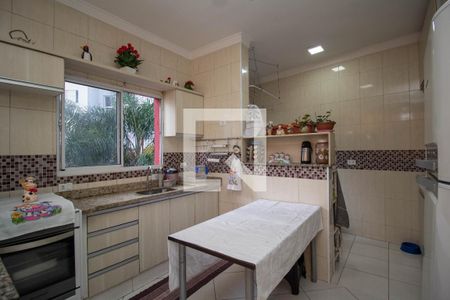 Cozinha de casa para alugar com 3 quartos, 110m² em Vila Brasilândia, São Paulo