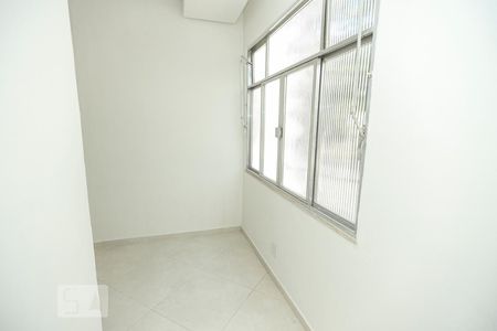 Sala de apartamento para alugar com 2 quartos, 75m² em Todos Os Santos, Rio de Janeiro