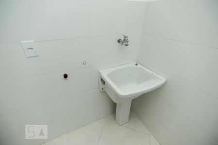 Área de Serviço de apartamento para alugar com 2 quartos, 75m² em Todos Os Santos, Rio de Janeiro