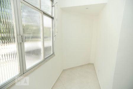 Sala de apartamento para alugar com 2 quartos, 75m² em Todos Os Santos, Rio de Janeiro