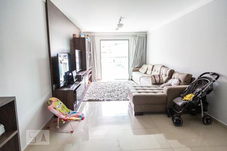 Sala de casa para alugar com 3 quartos, 150m² em Cidade Patriarca, São Paulo