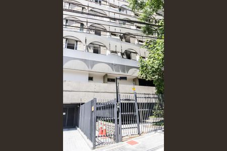 Apartamento à venda com 255m², 4 quartos e 3 vagas Apartamento à venda com 255m², 4 quartos e 3 vagasFachada