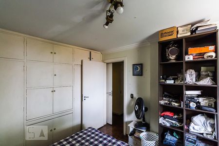 Apartamento à venda com 255m², 4 quartos e 3 vagas Apartamento à venda com 255m², 4 quartos e 3 vagasQuarto