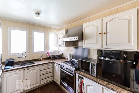 Apartamento à venda com 255m², 4 quartos e 3 vagas Apartamento à venda com 255m², 4 quartos e 3 vagasCozinha