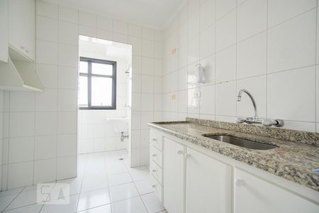 Cozinha de apartamento para alugar com 1 quarto, 41m² em Vila Gomes Cardim, São Paulo