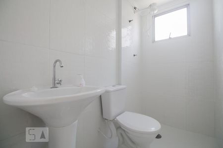 Banheiro de apartamento para alugar com 2 quartos, 64m² em Brás, São Paulo