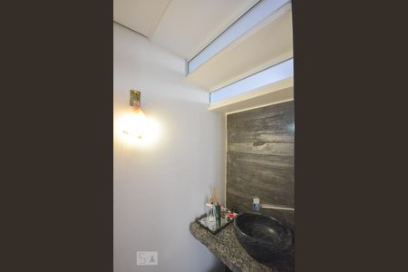 Lavabo de casa para alugar com 3 quartos, 160m² em Sumarezinho, São Paulo