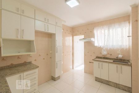 Cozinha de apartamento à venda com 1 quarto, 51m² em Jaguaribe, Osasco