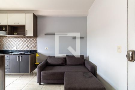 Sala e cozinha de kitnet/studio para alugar com 1 quarto, 38m² em Vila Augusta, Guarulhos