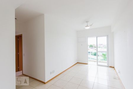 Sala de apartamento à venda com 2 quartos, 62m² em Taquara (jacarepaguá), Rio de Janeiro