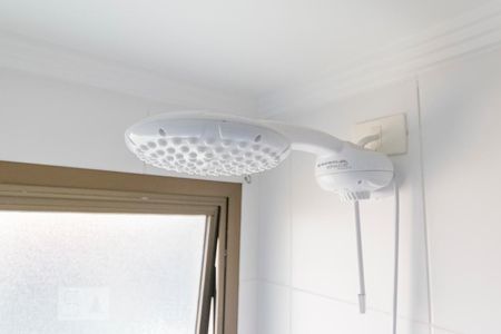 Apartamento para alugar com 170m², 4 quartos e 3 vagas Apartamento para alugar com 170m², 4 quartos e 3 vagasChuveiro