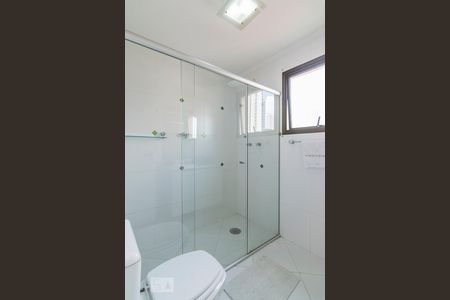 Apartamento para alugar com 170m², 4 quartos e 3 vagas Apartamento para alugar com 170m², 4 quartos e 3 vagasBanheiro