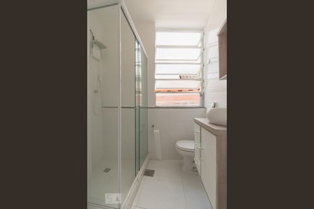 Banheiro de apartamento para alugar com 1 quarto, 45m² em Centro, Rio de Janeiro