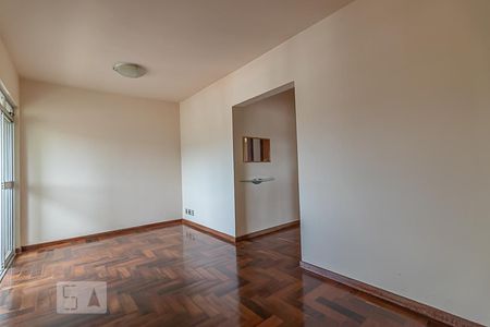 Sala de apartamento para alugar com 3 quartos, 82m² em Pompéia, Belo Horizonte