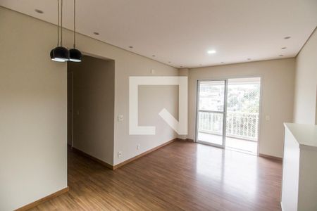 Sala  de apartamento para alugar com 1 quarto, 75m² em Empresarial 18 do Forte, Barueri