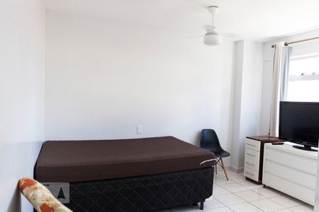 Quarto/Sala de kitnet/studio para alugar com 1 quarto, 30m² em Setor Leste Universitário, Goiânia