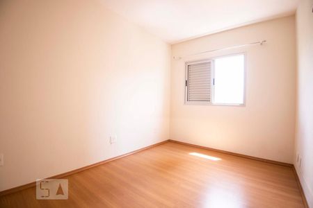 suite  de apartamento para alugar com 3 quartos, 73m² em Vila Marieta, Campinas