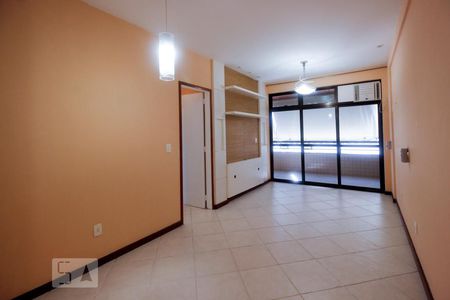 Sala de apartamento para alugar com 3 quartos, 75m² em Recreio dos Bandeirantes, Rio de Janeiro