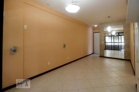 Sala de apartamento para alugar com 3 quartos, 75m² em Recreio dos Bandeirantes, Rio de Janeiro