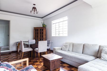 Sala de casa à venda com 3 quartos, 259m² em Vila Romano, São Paulo
