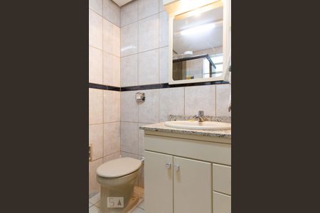 Baheiro de apartamento para alugar com 2 quartos, 55m² em Cristo Redentor, Porto Alegre