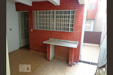 Casa para alugar com 4 quartos, 170m² em Vila Costa Melo, São Paulo