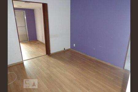 Casa para alugar com 4 quartos, 170m² em Vila Costa Melo, São Paulo