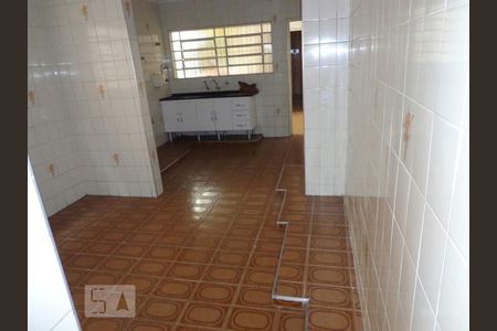 Casa para alugar com 4 quartos, 170m² em Vila Costa Melo, São Paulo