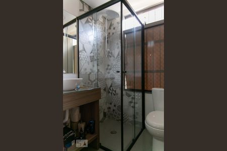 Casa para alugar com 200m², 3 quartos e 2 vagas Casa para alugar com 200m², 3 quartos e 2 vagasBanheiro do Corredor dos quartos