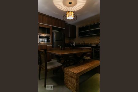 Casa para alugar com 200m², 3 quartos e 2 vagas Casa para alugar com 200m², 3 quartos e 2 vagasCozinha