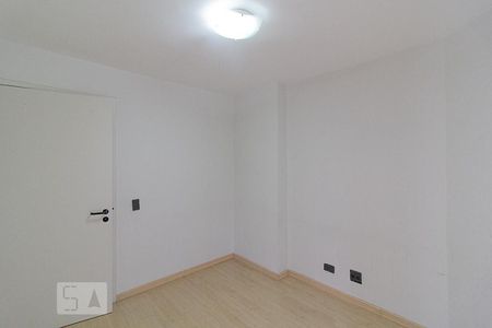 Quarto 1 de apartamento para alugar com 3 quartos, 160m² em Água Verde, Curitiba