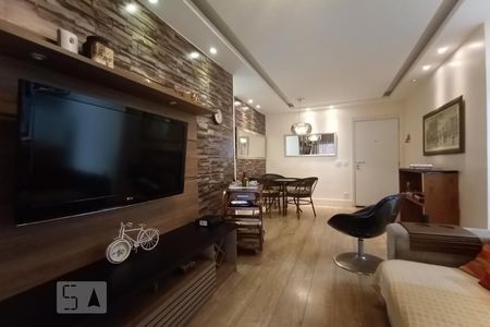 Sala  de apartamento para alugar com 2 quartos, 70m² em Jacarepaguá, Rio de Janeiro