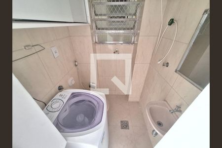 Banheiro de apartamento para alugar com 1 quarto, 20m² em Centro, Rio de Janeiro