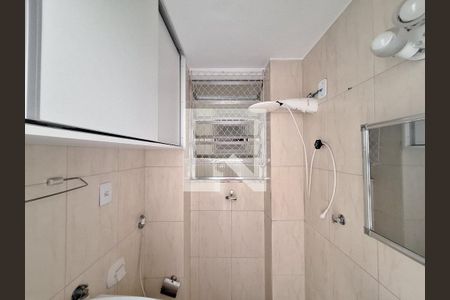 Banheiro de apartamento para alugar com 1 quarto, 20m² em Centro, Rio de Janeiro