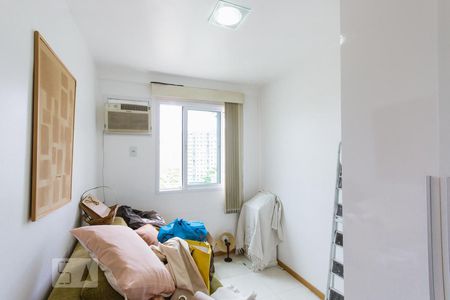 Quarto 1 de apartamento para alugar com 3 quartos, 73m² em Jacarepaguá, Rio de Janeiro