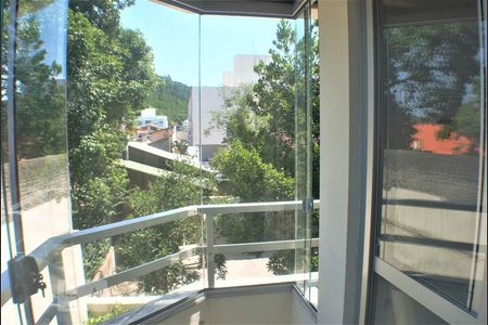 Sacada Quarto 01 de apartamento para alugar com 2 quartos, 84m² em Canasvieiras, Florianópolis