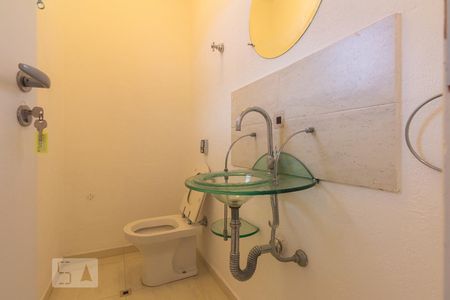 Lavabo de casa para alugar com 4 quartos, 400m² em Campo Belo, São Paulo