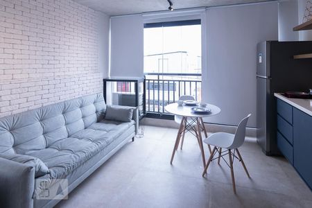 Varanda de kitnet/studio para alugar com 1 quarto, 30m² em Bom Retiro, São Paulo