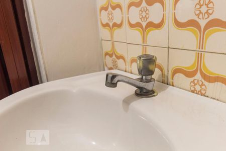 Lavabo de casa para alugar com 2 quartos, 111m² em Vila do Encontro, São Paulo