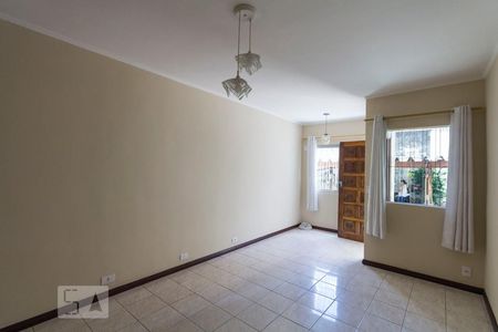 Sala de casa para alugar com 2 quartos, 111m² em Vila do Encontro, São Paulo