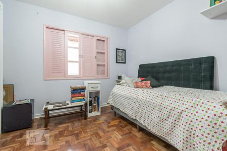 Quarto 1 de casa para alugar com 2 quartos, 100m² em Jardim Oriental, São Paulo